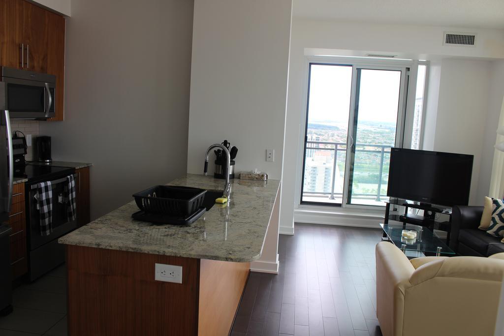 Elite Suites Mississauga Ngoại thất bức ảnh